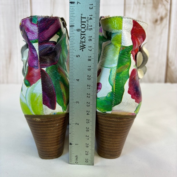 L’artiste Spring Step Leather Ankle Boots Floral Chic Booties White Size 8.5 - Picture 14 of 16
